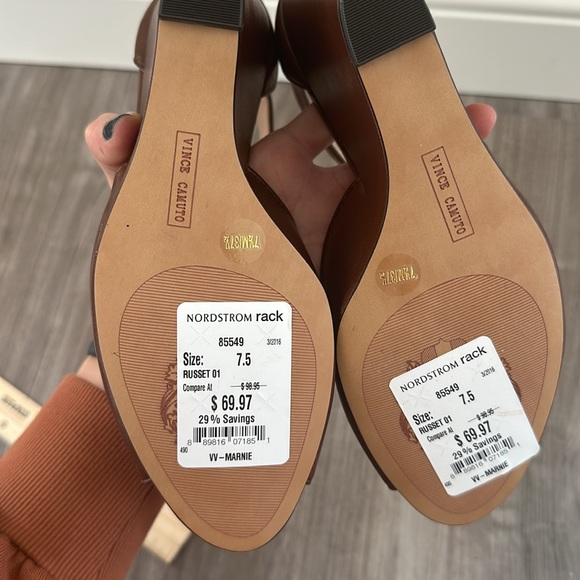 Vince Camuto Wedges - Picture 6 of 6